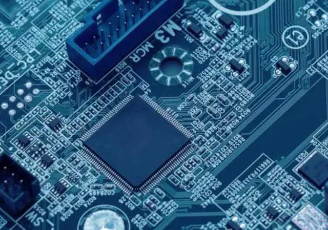 供應(yīng)電源管理-PMIC 芯片：包括電池管理、電壓基準(zhǔn)、LDO 穩(wěn)壓器、開關(guān)穩(wěn)壓器